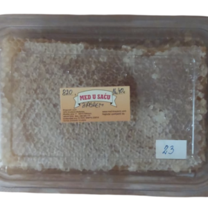 Med u saću - pčelinje saće Bagrem (023)